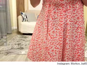 Anna❤️When I have 100,000 subscribers, I'll be here with my face.